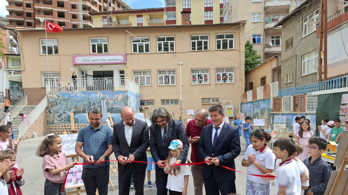 3-B Sınıfından Ebru Sanatı ve Yapay Çevre Tasarımı Sergisi